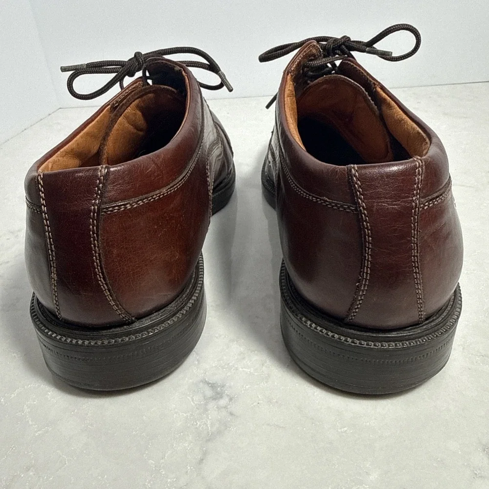 Johnston & Murphy 20-4736 Mens Size 8.5 M Brown Leather Cap Toe Shoes Italy